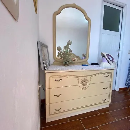Meca Apartment *